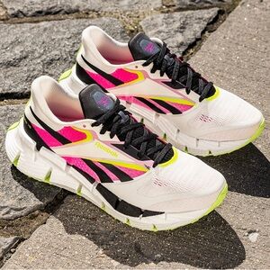 Reebok FloatZig Shoes, size 5 (women’s)